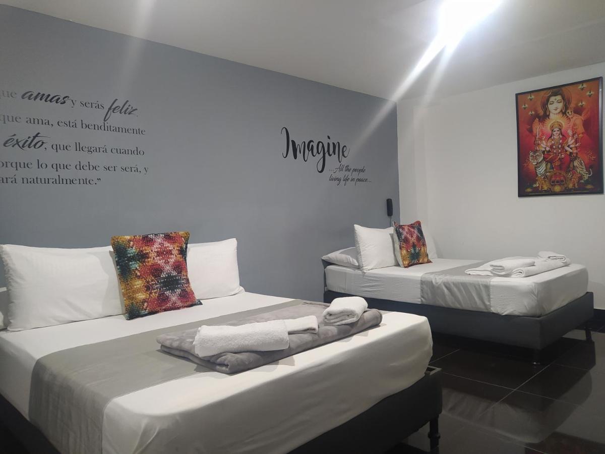 Hotel Aura Medellin Exterior photo