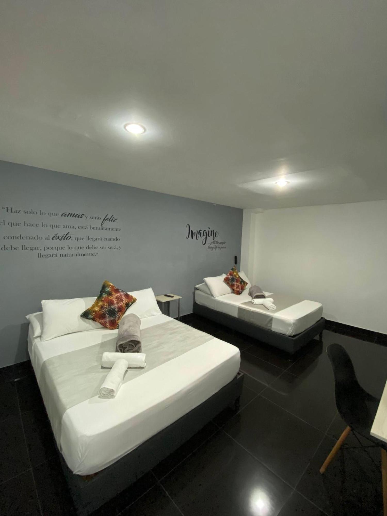 Hotel Aura Medellin Exterior photo